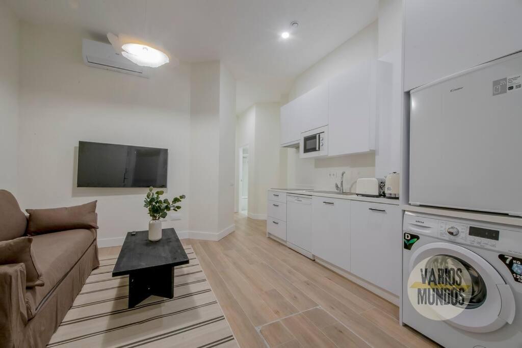 Cool Y Centrico Apt 6Px En Plena Plaza Del Carmen E2 Madrid Esterno foto
