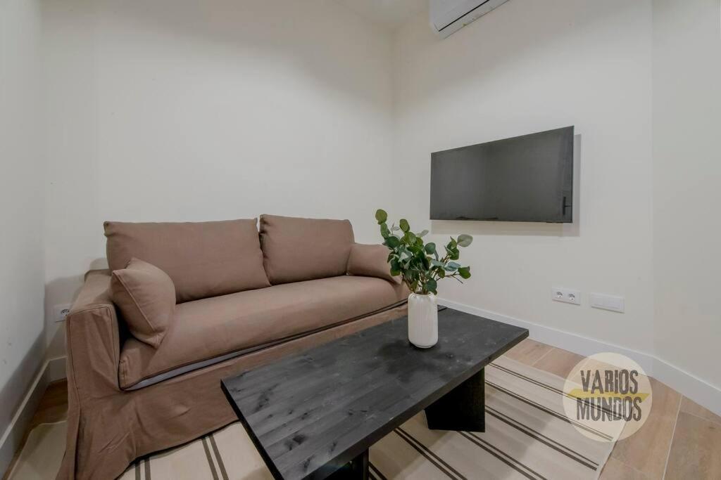 Cool Y Centrico Apt 6Px En Plena Plaza Del Carmen E2 Madrid Esterno foto