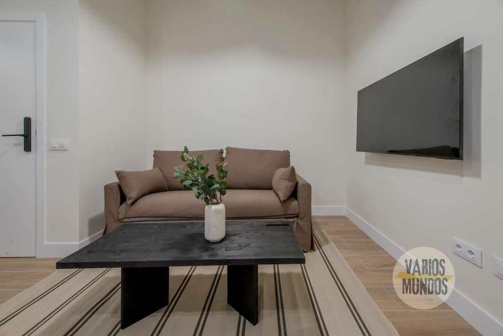 Cool Y Centrico Apt 6Px En Plena Plaza Del Carmen E2 Madrid Esterno foto
